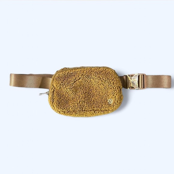 Lululemon Athletica Brown Fleece Everywhere Belt Bag - Picture 1 of 10